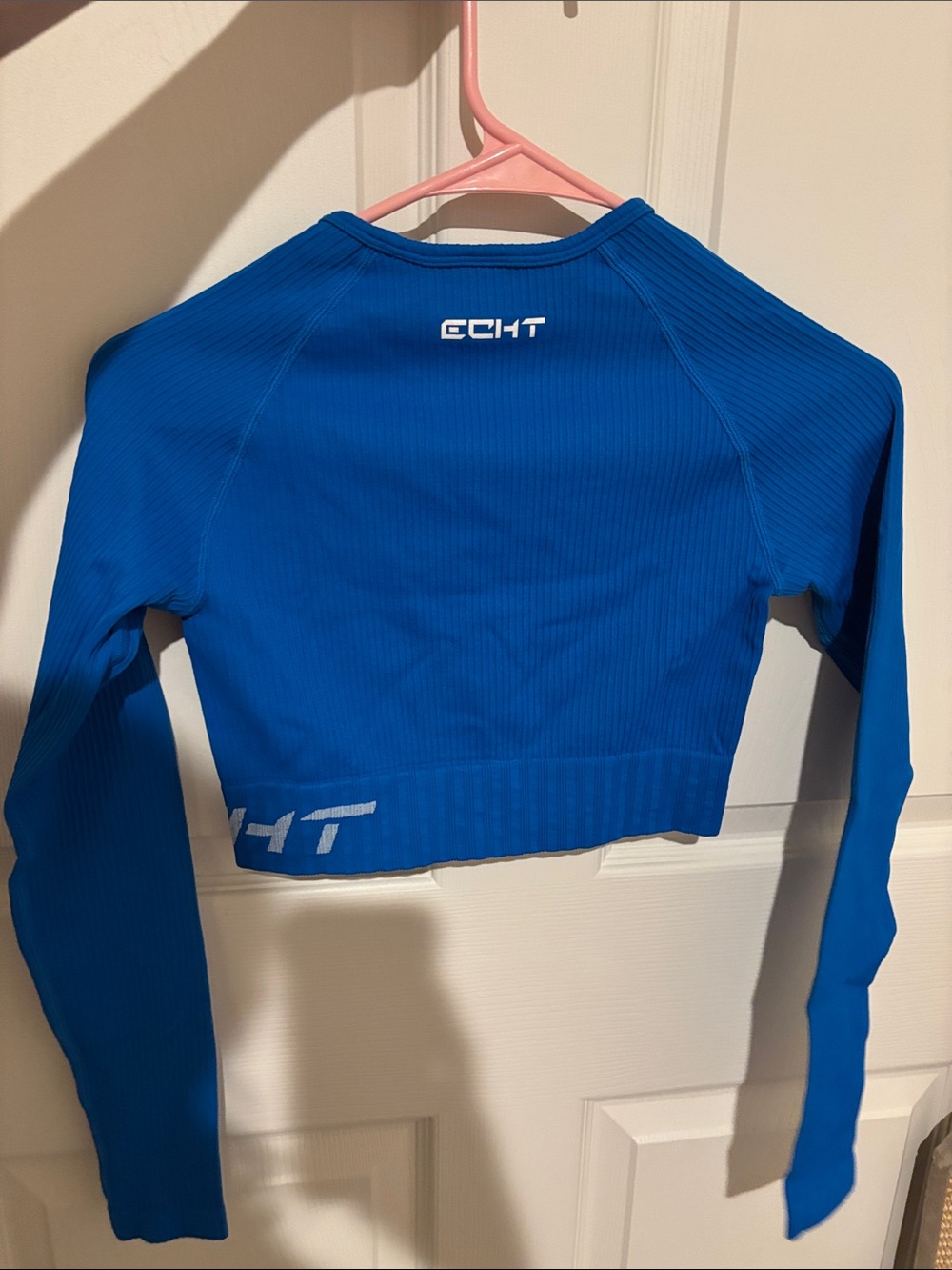 ECHT Cobalt Blue Ribbed Workout Crop Top - Picture 3 of 3